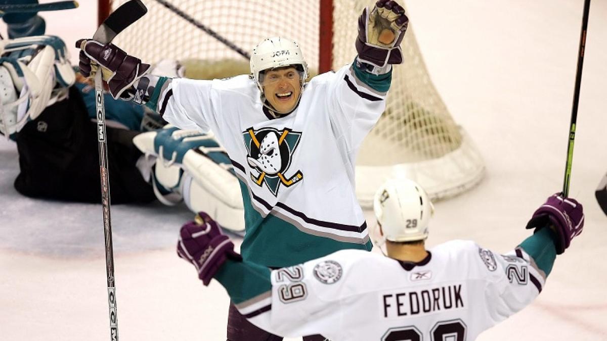 NHL Records Most Goals in a Rookie Season